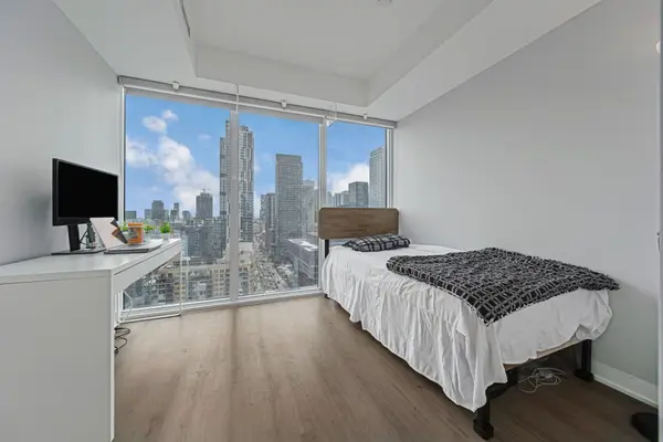 319 Jarvis ST #2101, Toronto C08, ON M5B 0C8