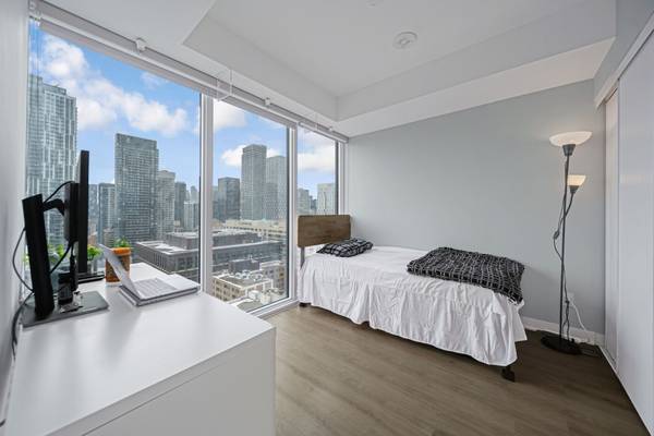 319 Jarvis ST #2101, Toronto C08, ON M5B 0C8