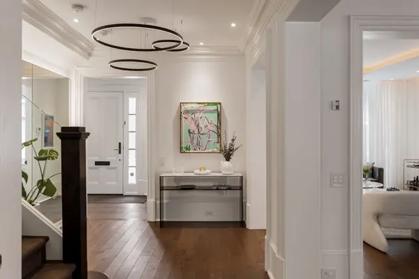 150 Douglas DR, Toronto C09, ON M4W 2B7