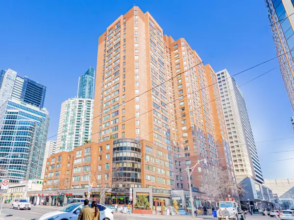 633 Bay ST #2313, Toronto C01, ON M5G 2G4