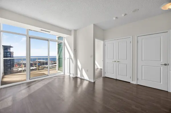 125 Western Battery RD #3009, Toronto C01, ON M6K 3R8