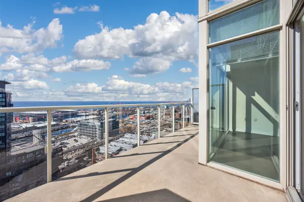 125 Western Battery RD #3009, Toronto C01, ON M6K 3R8