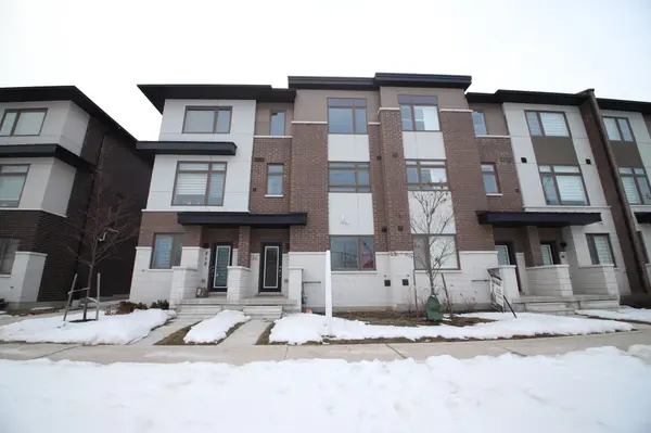 250 Finch AVE #211, Pickering, ON L1V 0G6