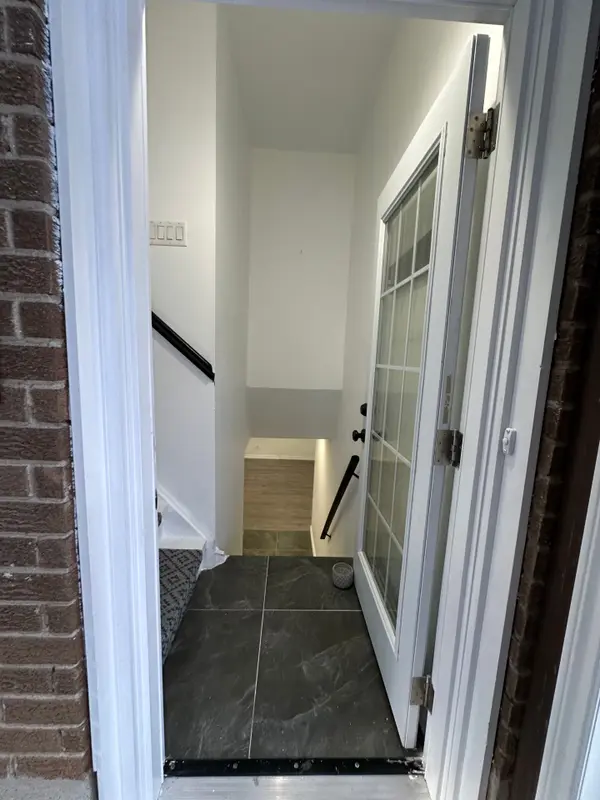 965 Ronlea AVE #Basement, Oshawa, ON L1H 2X5