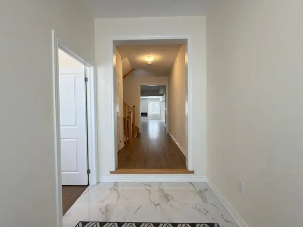 1809 Floribunda GDNS, Pickering, ON L1T 4W1