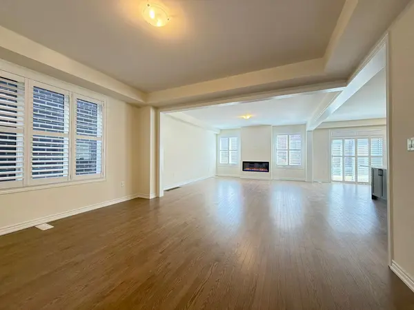 1809 Floribunda GDNS, Pickering, ON L1T 4W1