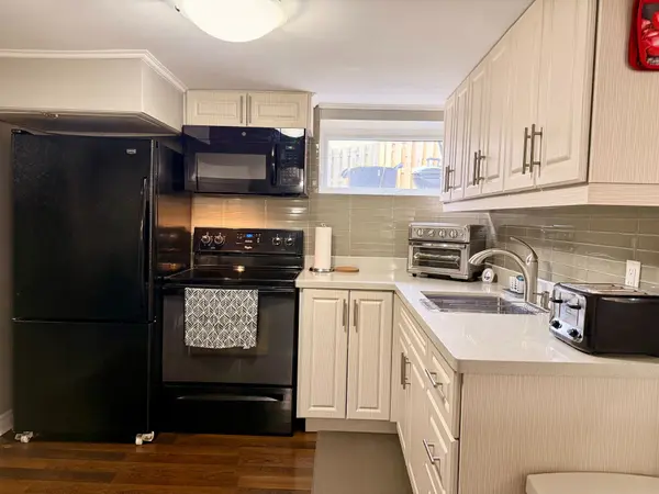 17 Maywood PARK, Toronto E04, ON M1K 2G9