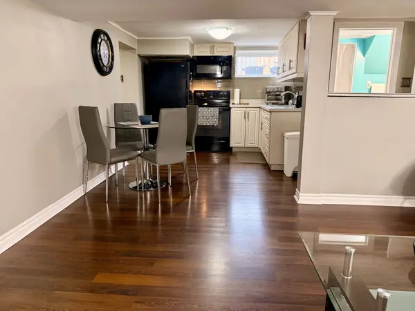 17 Maywood PARK, Toronto E04, ON M1K 2G9