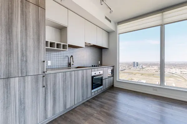 5 Buttermill AVE #3610, Vaughan, ON L4K 0J5