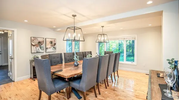 112 Lakeshore RD W, Oro-medonte, ON L0L 2E0