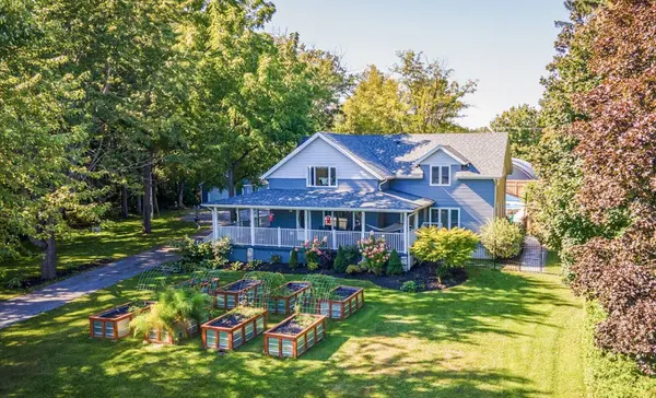 112 Lakeshore RD W, Oro-medonte, ON L0L 2E0