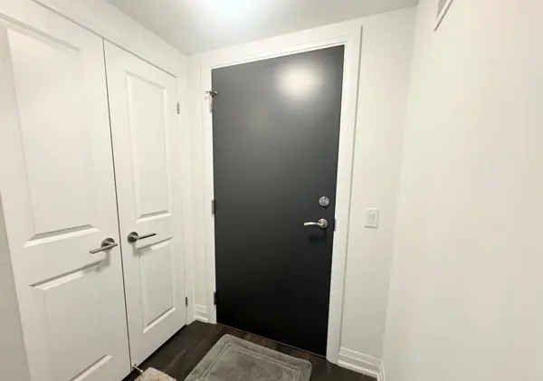 95 Attmar DR #106, Brampton, ON L6P 0Y6