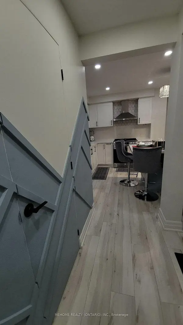 7 Merrydrew CT, Mississauga, ON L5M 1W6