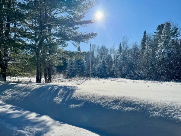 19626 41 HWY, Addington Highlands, ON K0H 1K0