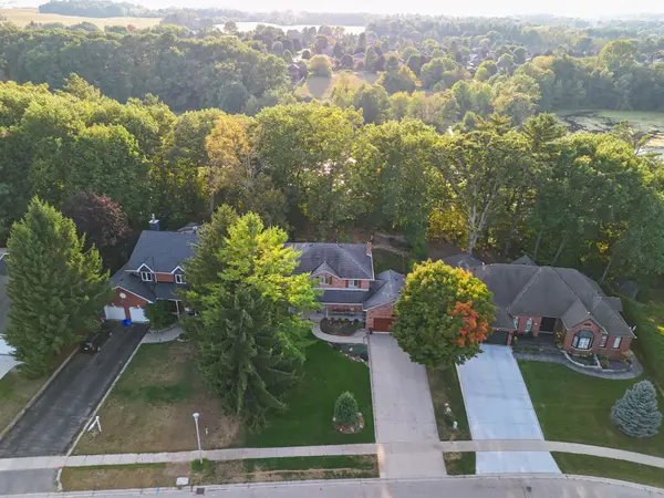 122 Parkview DR, Thames Centre, ON N0L 1G2