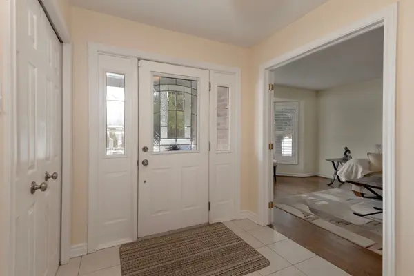 122 Parkview DR, Thames Centre, ON N0L 1G2