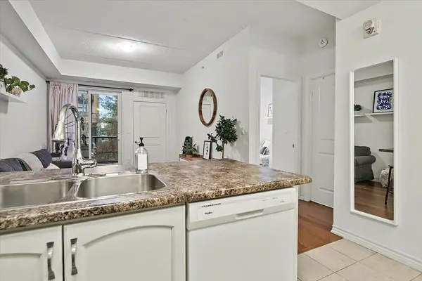 1284 Gordon ST #120, Guelph, ON N1L 0M8