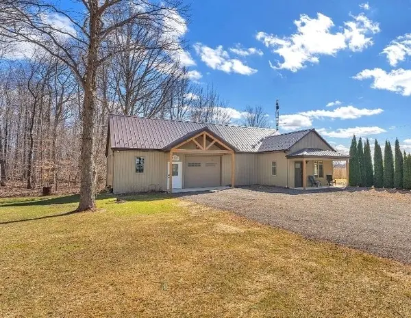 7056 Cook RD, Middlesex Centre, ON N6P 1P3