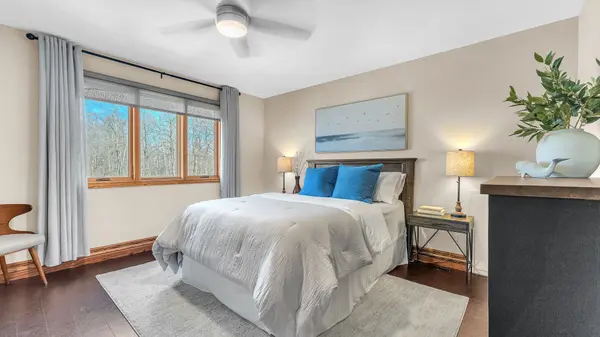 7056 Cook RD, Middlesex Centre, ON N6P 1P3