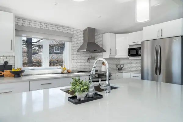 129 Scandia LN, Blue Mountains, ON N0H 2E0