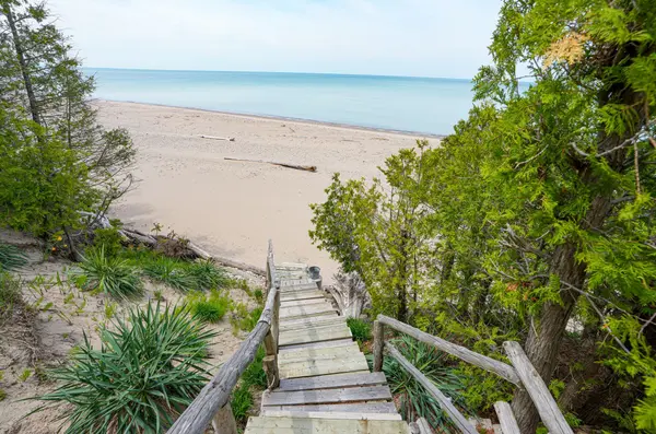 72797 Ravine DR, Bluewater, ON N0M 2T0