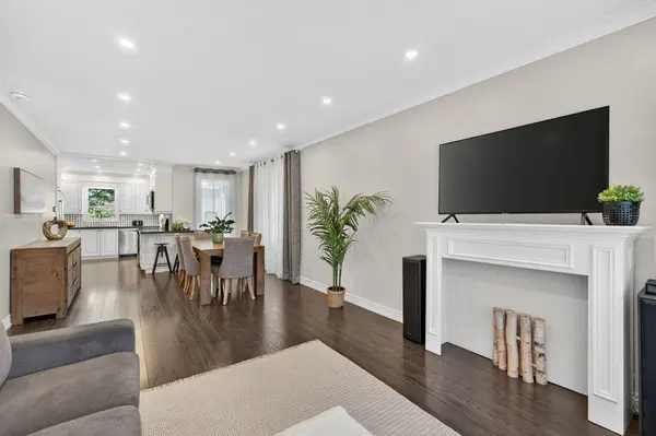 133 Connaught AVE N, Hamilton, ON L8L 6Z2