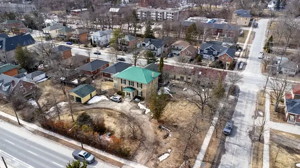 813 Water ST, Peterborough, ON K9H 3N7