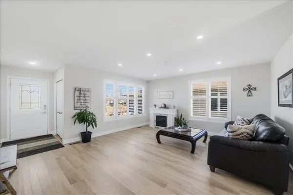 11 Feltz DR, Ingersoll, ON N5C 4E9