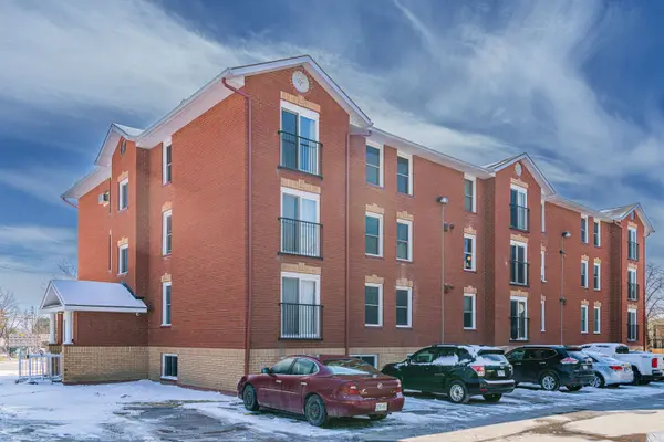 540 Talbot PL #101, Gananoque, ON K7G 3C6