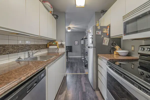 540 Talbot PL #101, Gananoque, ON K7G 3C6