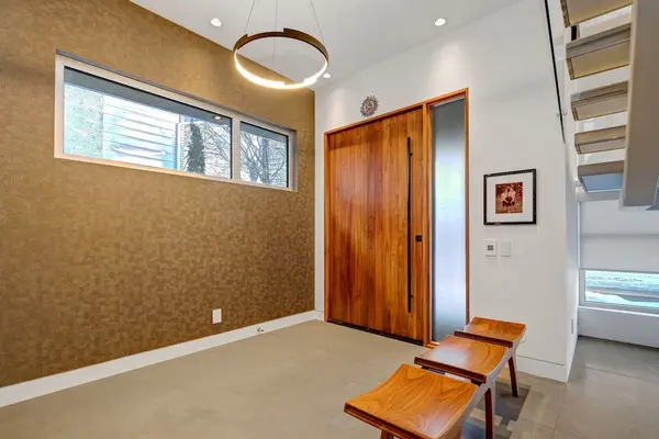 608 Byron AVE, Carlingwood - Westboro And Area, ON K2A 0E5