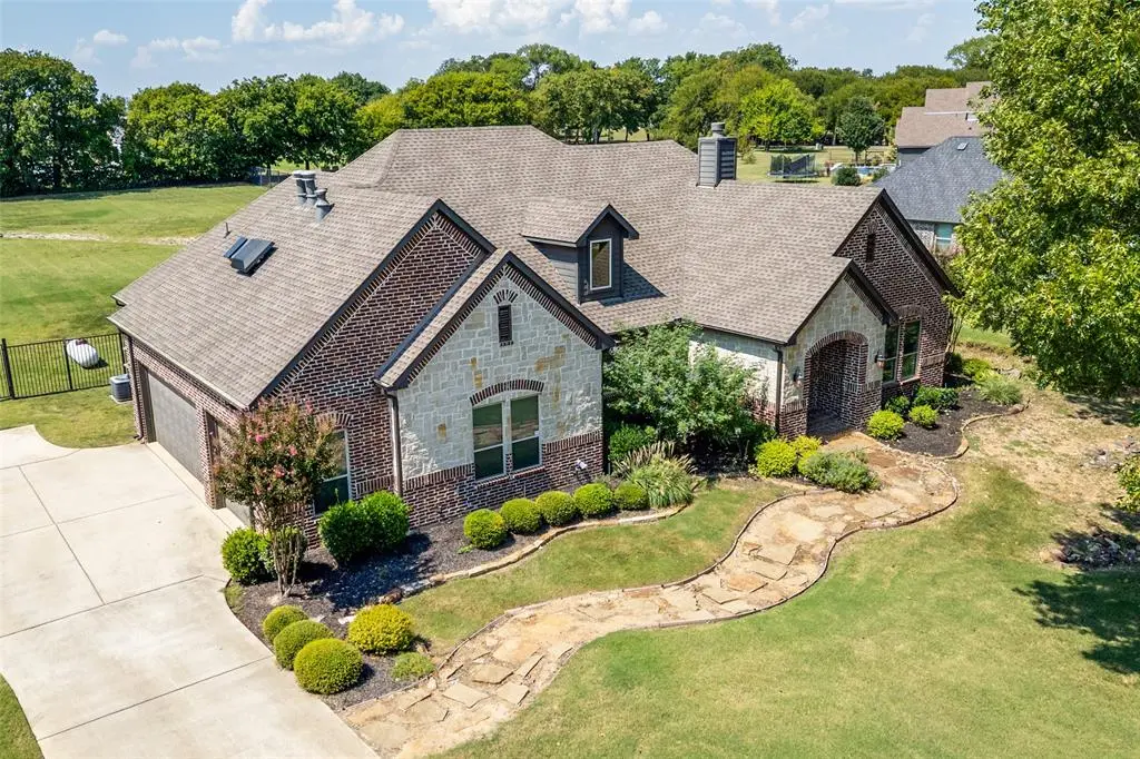 650 Cypress Point Drive, Gunter, TX 75058