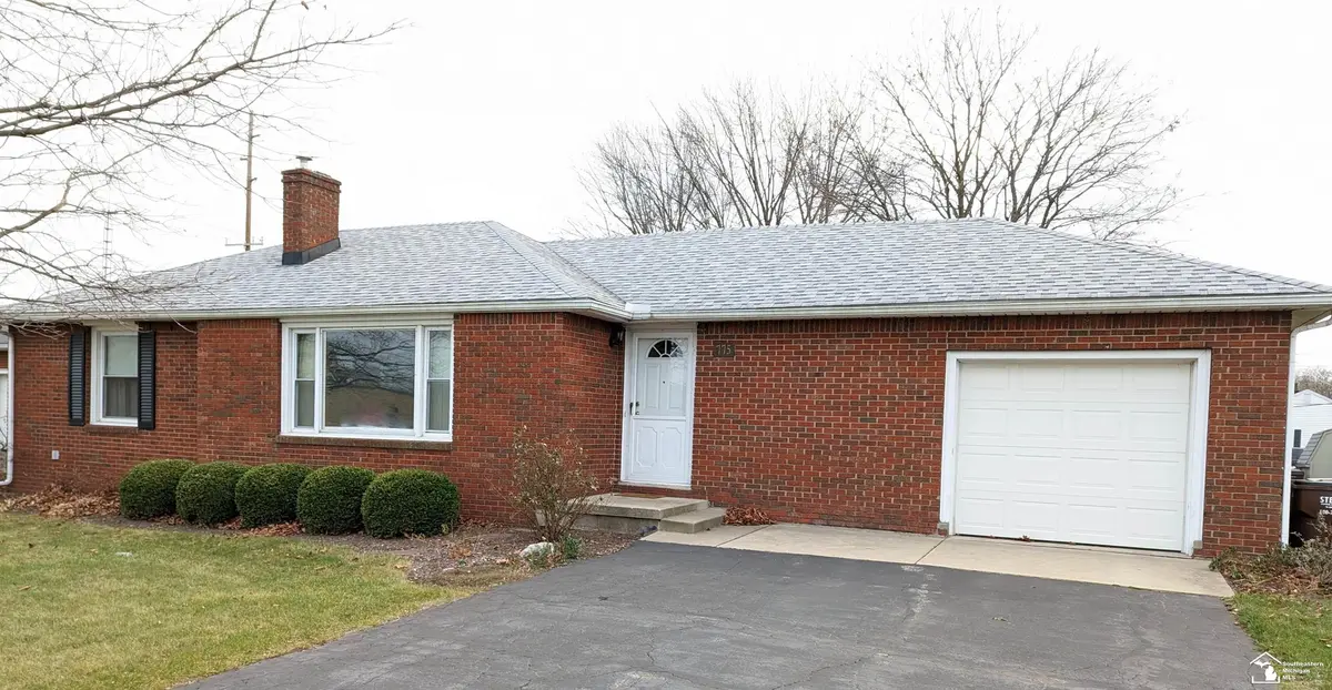 775 Stewart RD, Frenchtown Twp, MI 48162