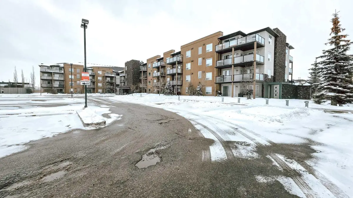 9124 96 AVE #212, Grande Prairie, AB T8X 0A1