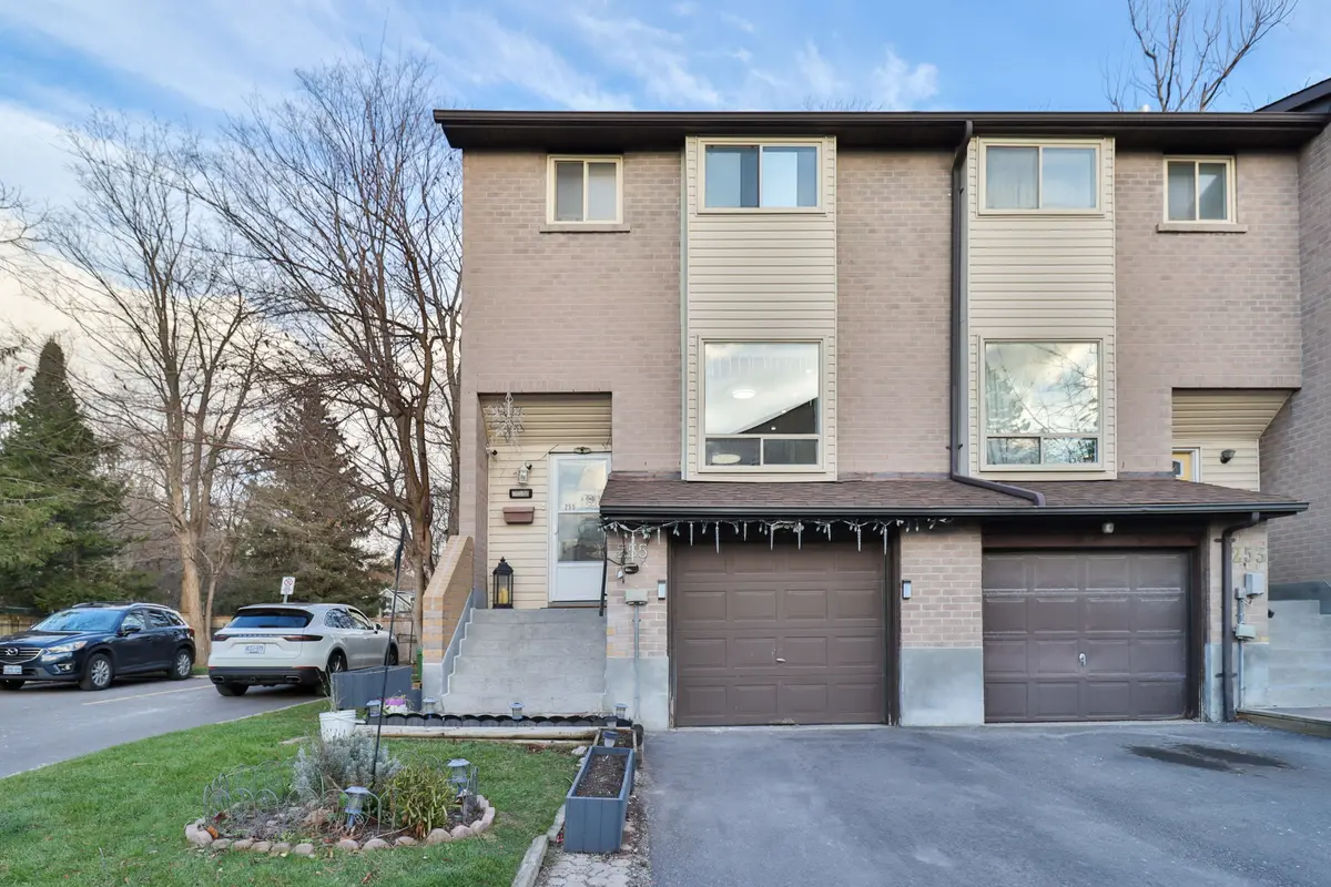 55 Collinsgrove RD #255, Toronto E10, ON M1E 4Z2