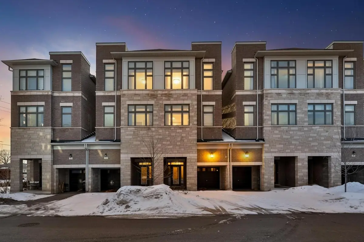 6 Tarmola Park CT, Toronto W05, ON M9L 0A6