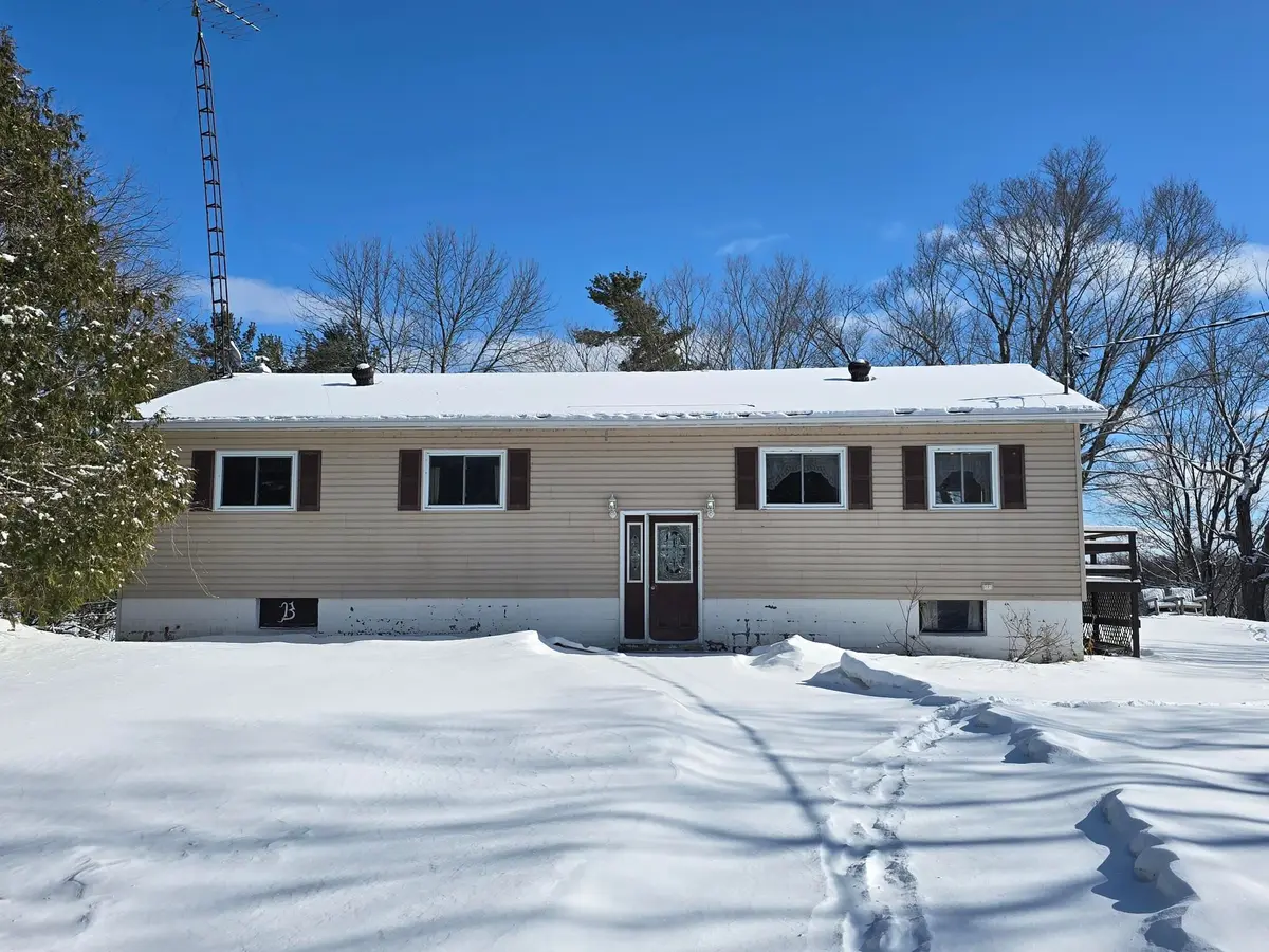 1182 Clement RD, Frontenac, ON K0H 2P0