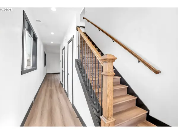 720/740 S 8TH AVE, Cornelius, OR 97113