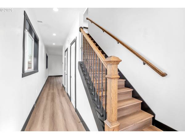 720/740 S 8TH AVE, Cornelius, OR 97113