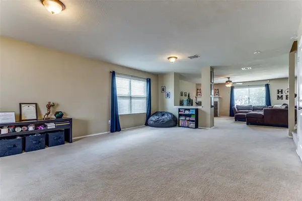 9877 Osprey Drive, Fort Worth, TX 76108