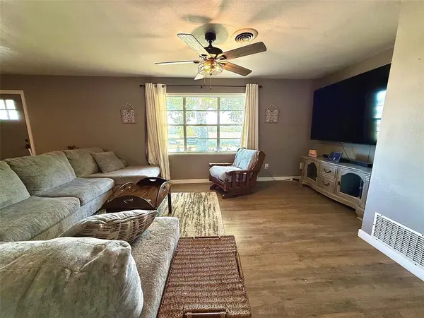 200 Arden Street, Bowie, TX 76230