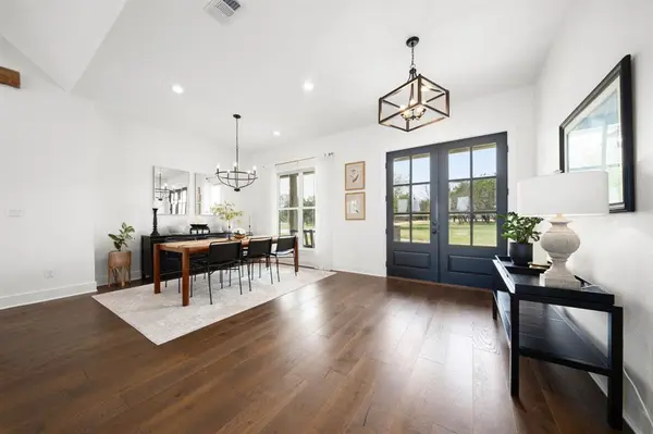 2050 W Elm Mott Drive, Waco, TX 76705