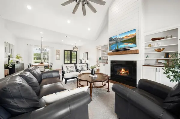 2050 W Elm Mott Drive, Waco, TX 76705