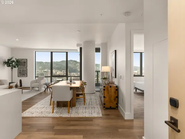 550 SW 10TH AVE #3002, Portland, OR 97205