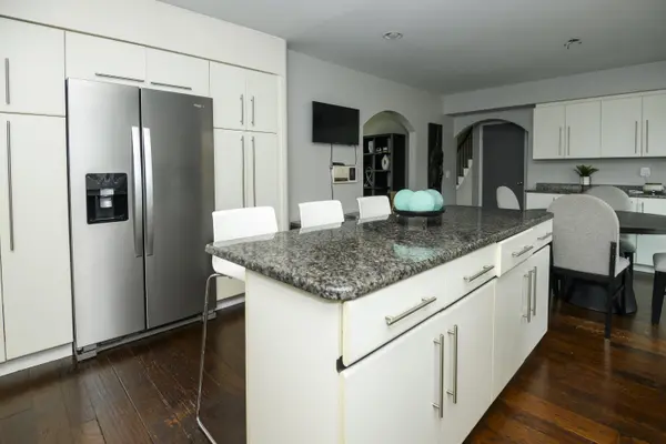 3242 Salem DR, Rochester Hills, MI 48306