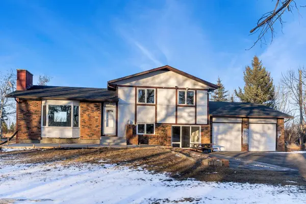 40 Pleasant Range PL, Rural Rocky View County, AB T1Z 0H2