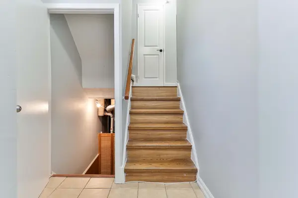 55 Collinsgrove RD #255, Toronto E10, ON M1E 4Z2