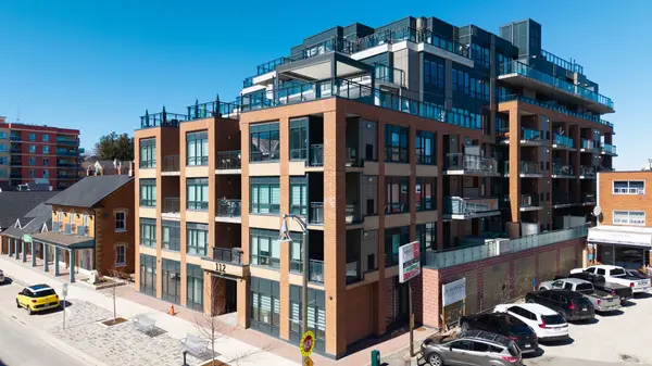 112 Woodbridge AVE #412, Vaughan, ON L4L 2S7