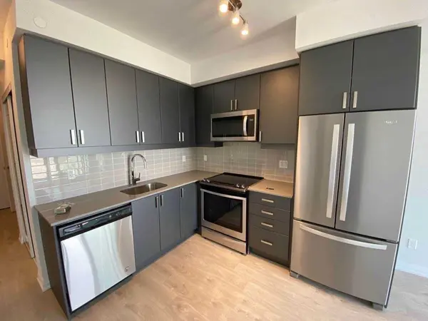 7895 Jane ST #2302, Vaughan, ON L4K 2M7