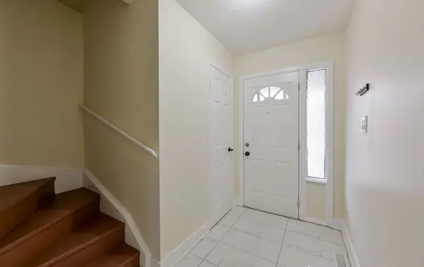 86 Carleton PL #86, Brampton, ON L6T 3Z4